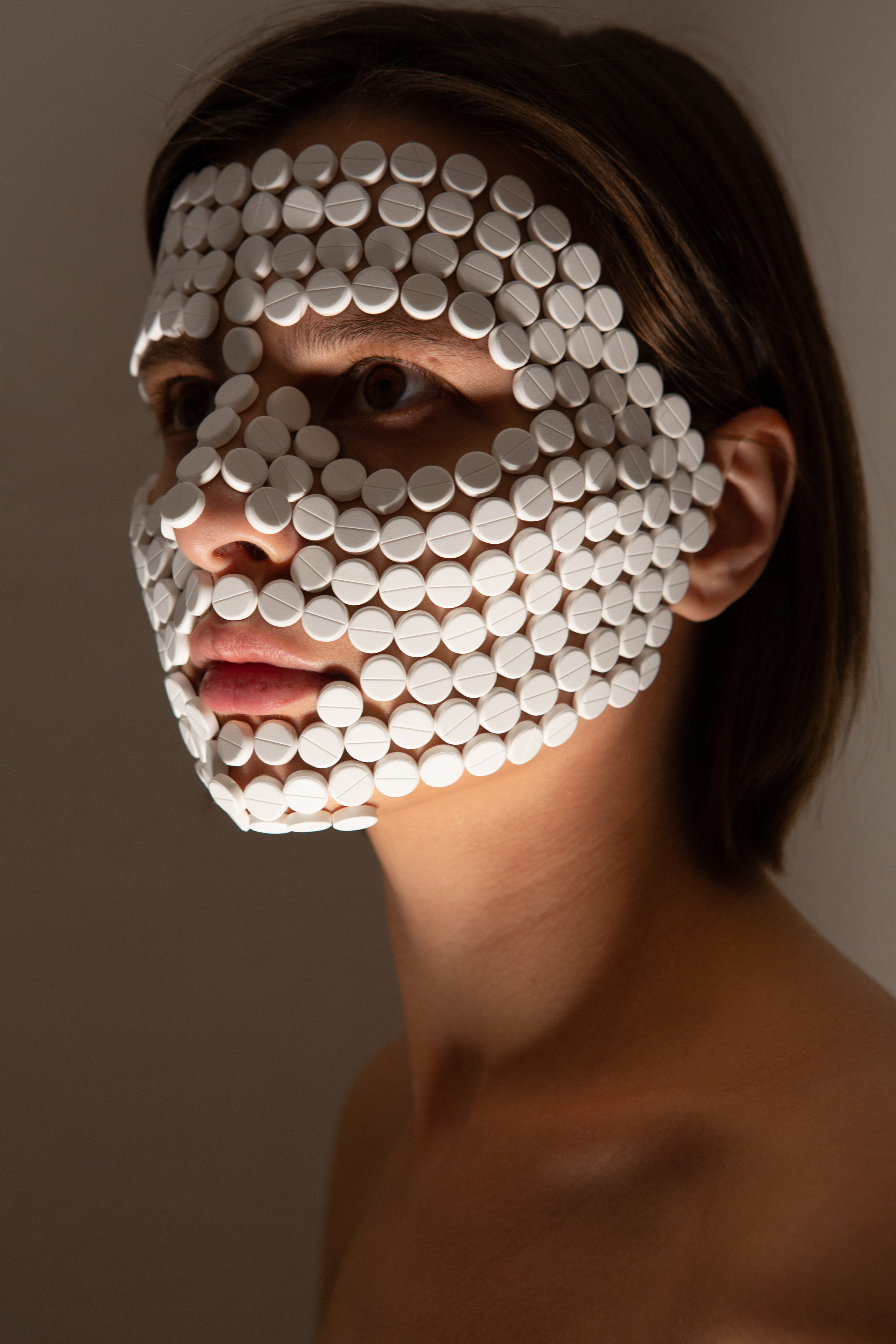 Yotoqxonada porno videolarni onlayn tomosha qiling