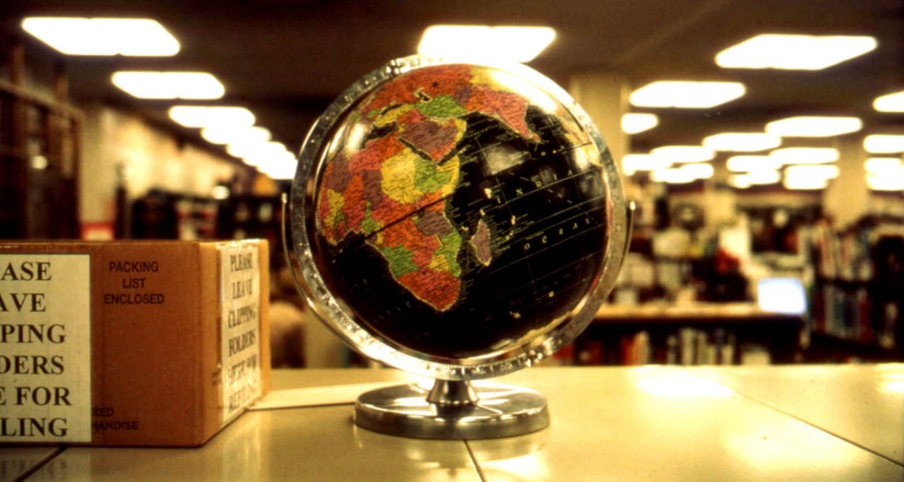 EXHIBITION | Rewinding Internationalism. Scenes from the 1990s, today ...